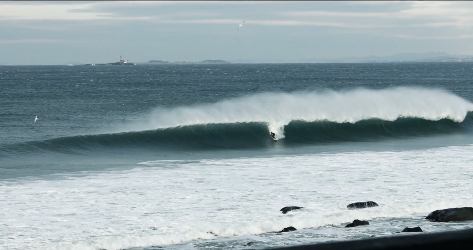 surfmuvidå, en rå film av Jacob Hadler og heftig kald surf på Jæren surfmuvidå, en rå film av Jacob Hadler og heftig kald surf på Jæren