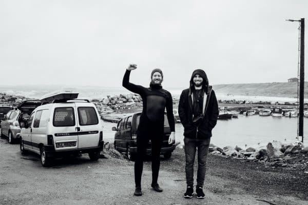 Surf og foto i sjøen med Hallvard Kolltveit og Ivar Vasstveit