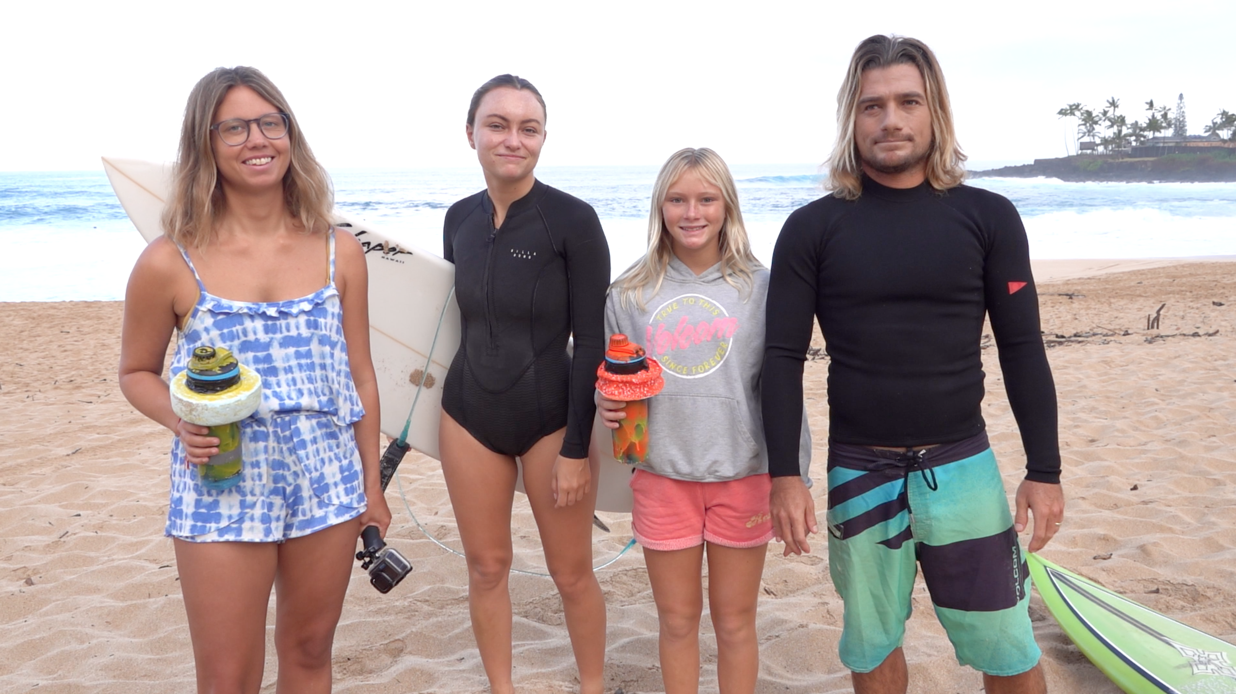 Hawaii. I bildet, fra venstre: Torunn Irene Seldal, Kaya Waldman, Mahina Hailstones og Ryan Hailstones. Foto: Beccy Hailstones