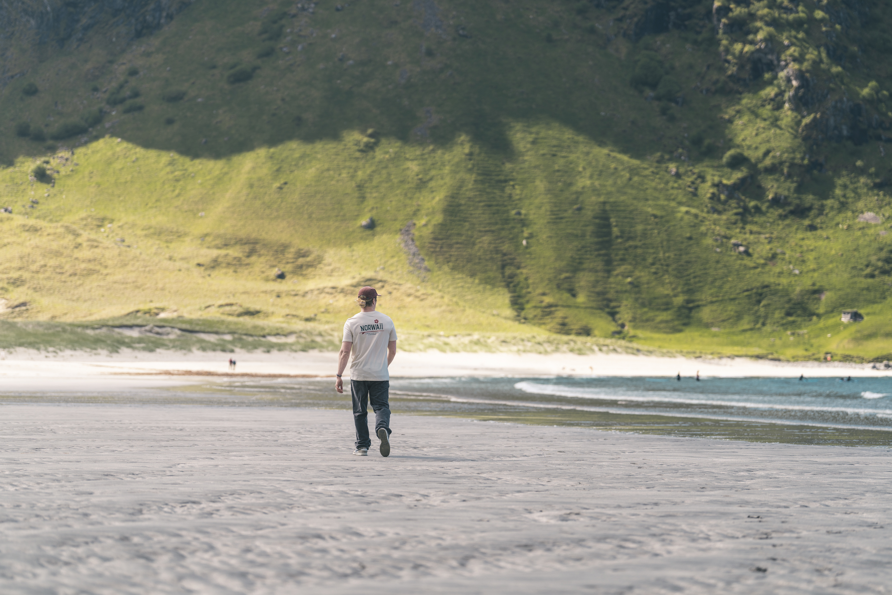 Kristian_Hoddevik_Natural_SurfFlower_Tee_-05558
