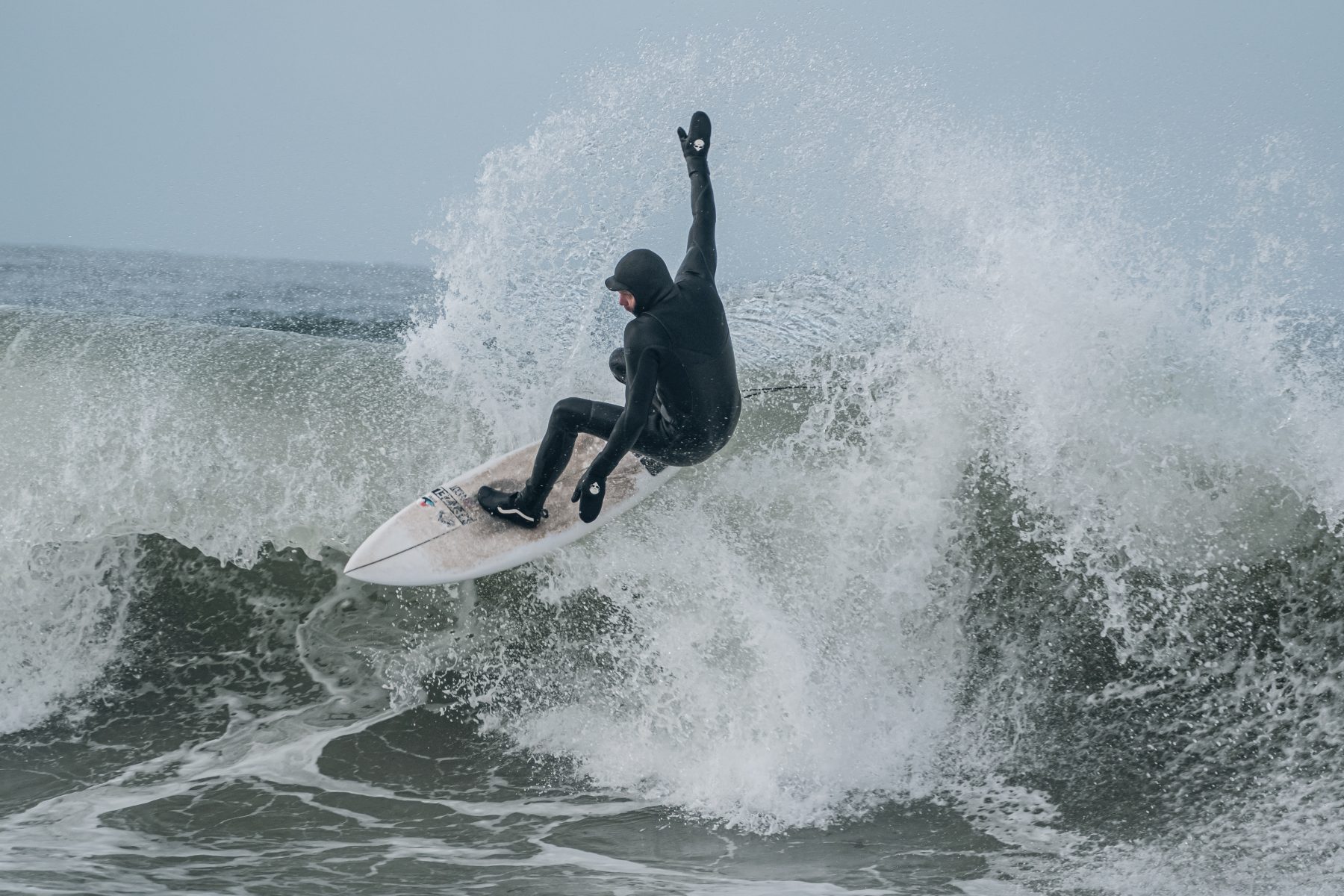 Det er alltid plass til å fullføre bølgen. Foto: Sigve Brochmann Rasmussen